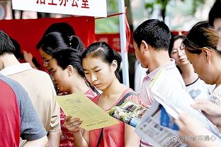 英超自09/10赛季中框纪录榜：范佩西10次居首，努涅斯9次并列次席